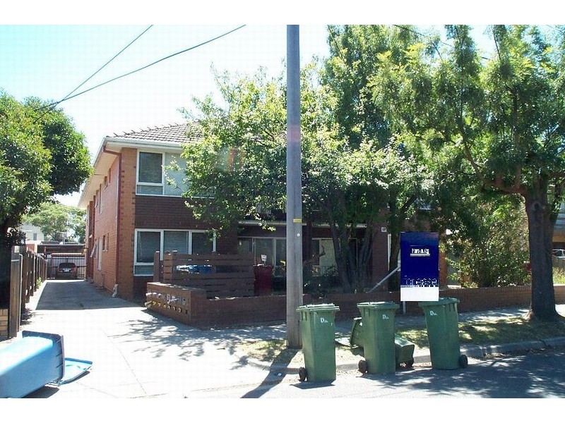 1/10 Kelvin Grove, Springvale VIC 3171