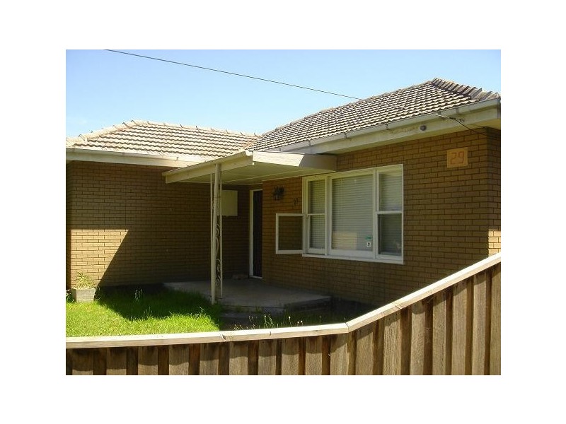 29 Stockdale Avenue, Clayton VIC 3168