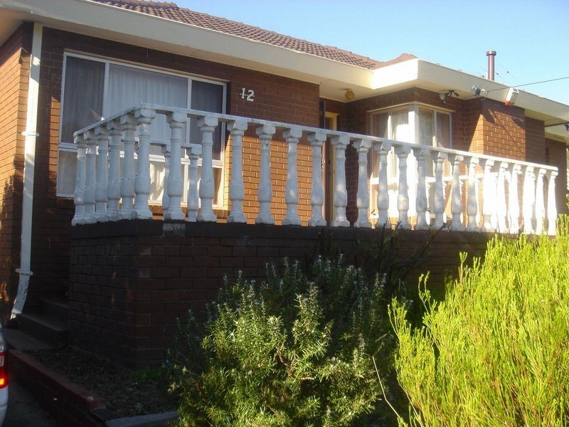 12 Carmichael Road, Oakleigh East VIC 3166