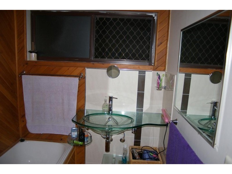 8 Marsden Road, Kallangur QLD 4503