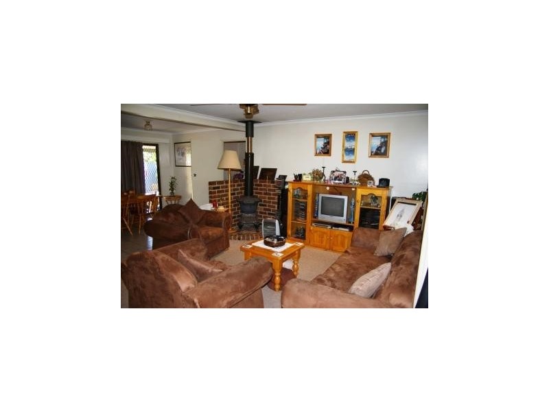 14 Boyanda Drive, Kallangur QLD 4503