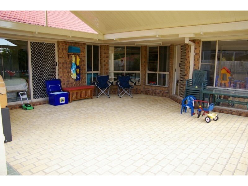 4 Davenport Parade, North Lakes QLD 4509