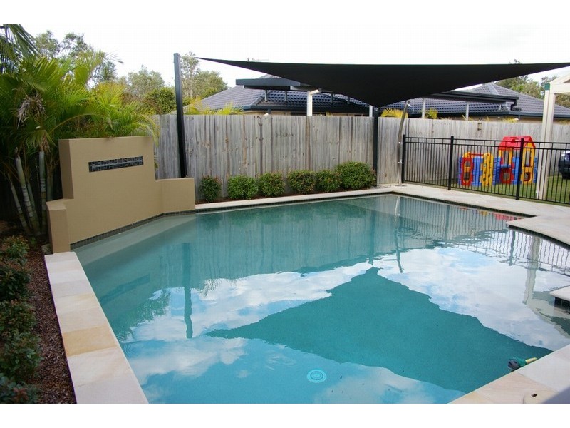 4 Davenport Parade, North Lakes QLD 4509