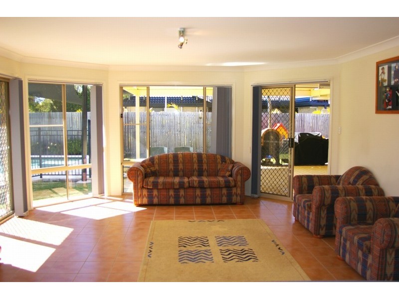 4 Davenport Parade, North Lakes QLD 4509