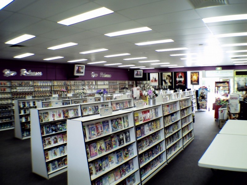 Shop 1/118 Old Gympie Road, Kallangur QLD 4503