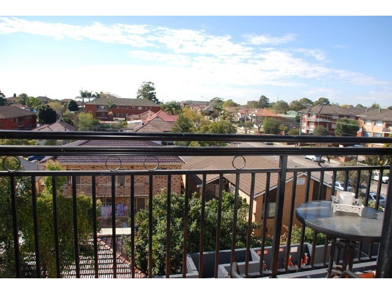 16/299 Lakemba Street, Wiley Park NSW 2195