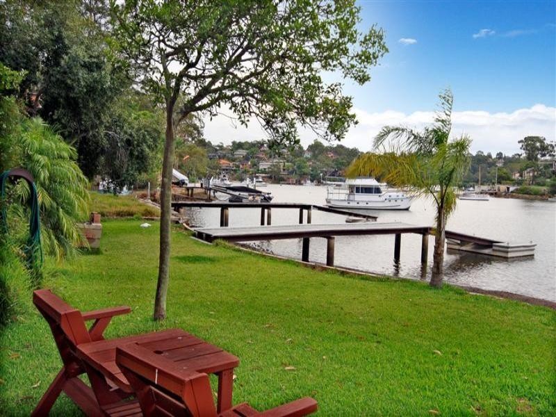 245 Connells Point Rd, Connells Point NSW 2221