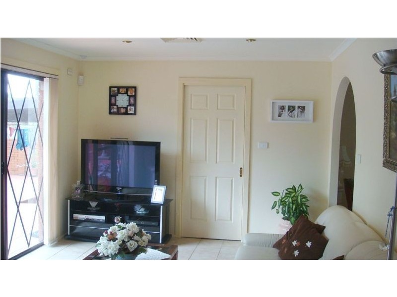 5 Garnet Rd, Miranda NSW 2228