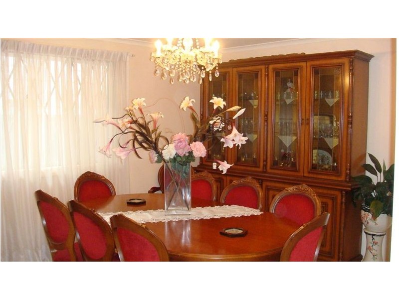 5 Garnet Rd, Miranda NSW 2228