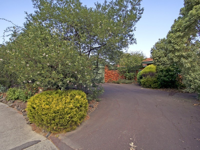 39 Watersedge Close, Knoxfield VIC 3180