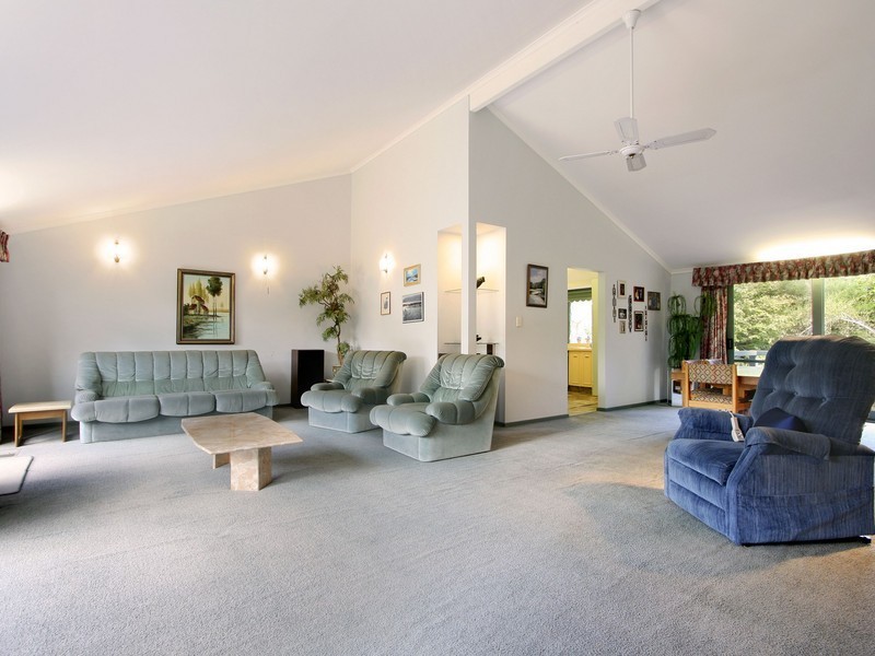 39 Watersedge Close, Knoxfield VIC 3180