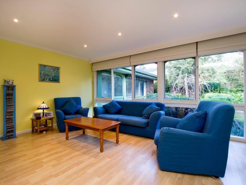 43 Dunbarton Drive, Wantirna VIC 3152