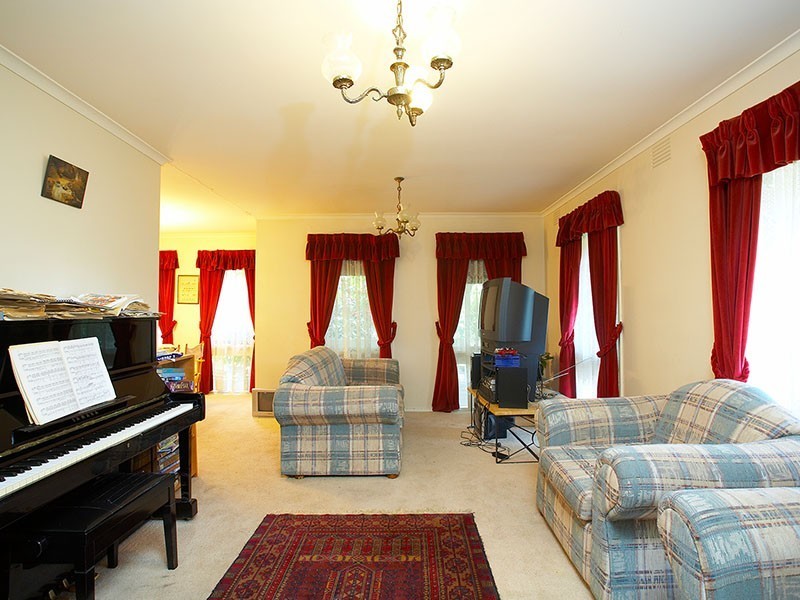 2 Amesbury Avenue, Wantirna VIC 3152