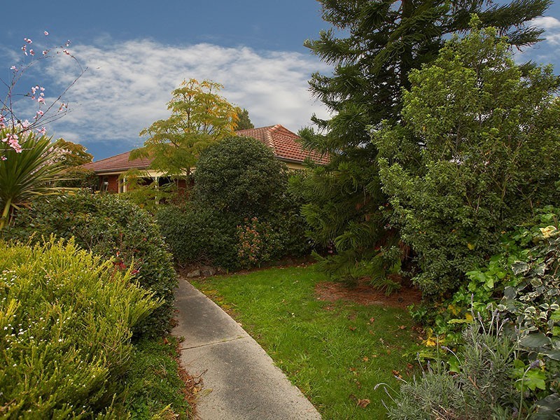 2 Amesbury Avenue, Wantirna VIC 3152