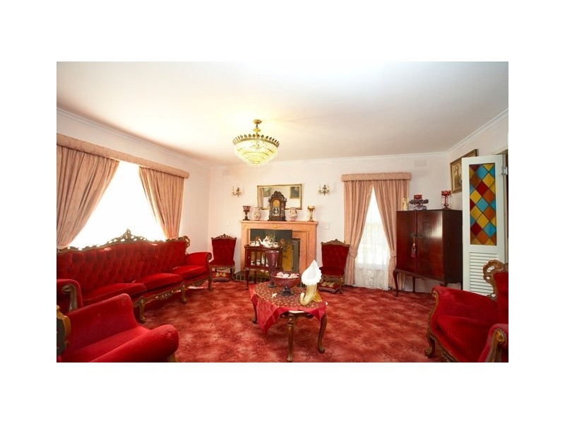 4 Aisbett Avenue, Wantirna South VIC 3152