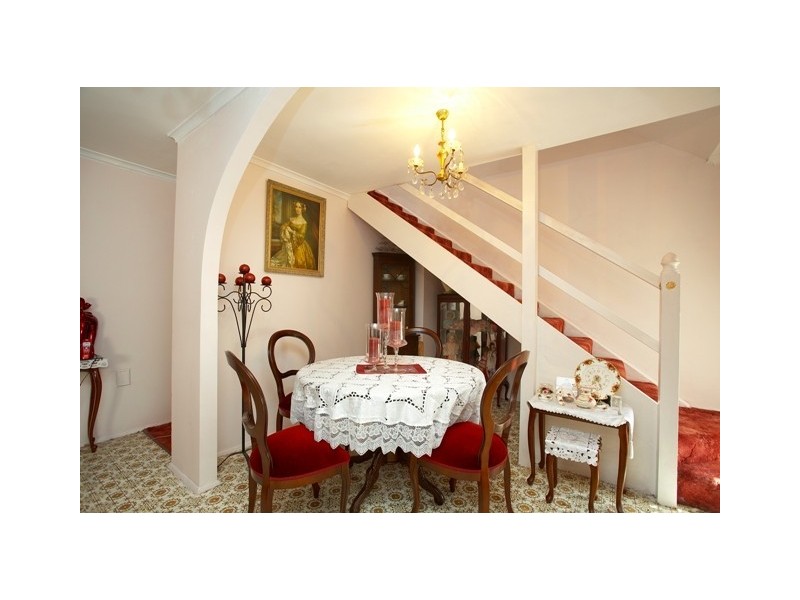 4 Aisbett Avenue, Wantirna South VIC 3152