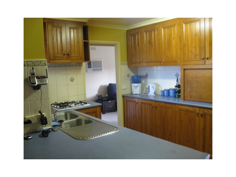 16 Holbein Court, Scoresby VIC 3179