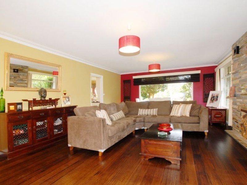 3 Warrawee Road, Wantirna South VIC 3152