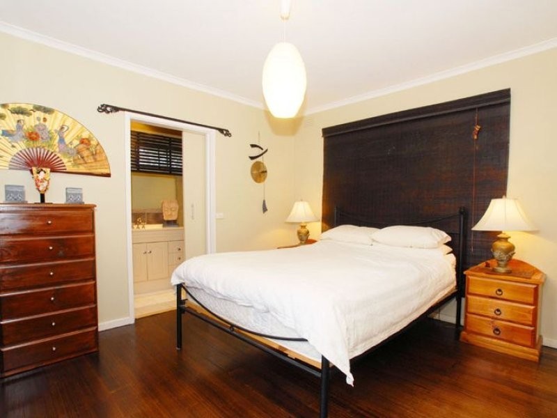 3 Warrawee Road, Wantirna South VIC 3152