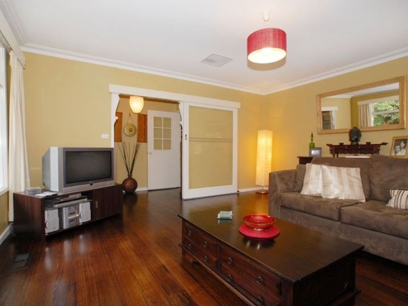 3 Warrawee Road, Wantirna South VIC 3152