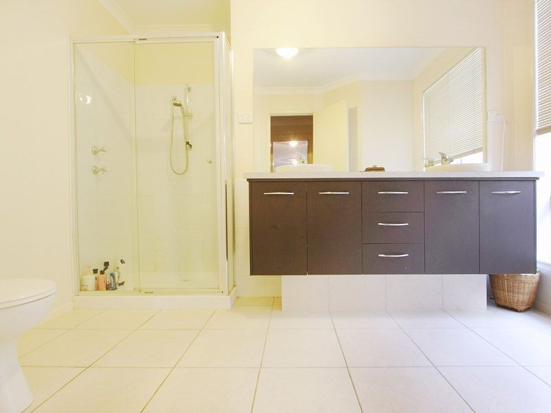 6 Eden Park Drive, Mornington VIC 3931
