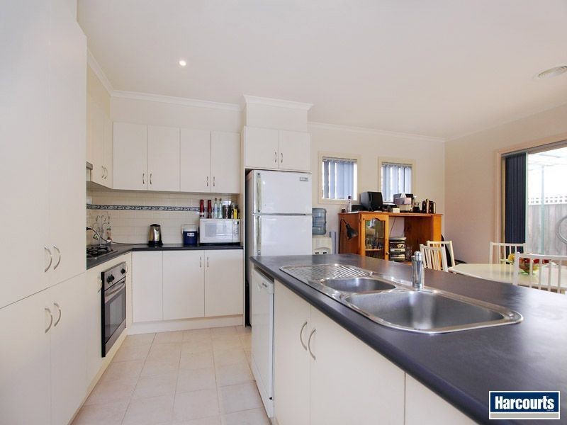 2 Beardworth Avenue, Chelsea VIC 3196