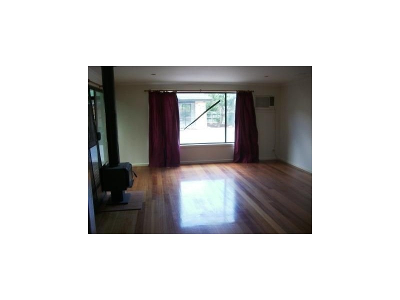 2A Robinsons Road, Seaford VIC 3198