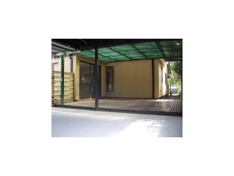 2A Robinsons Road, Seaford VIC 3198