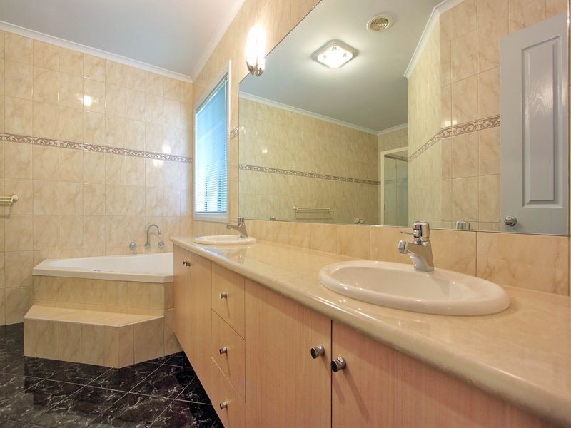 82 Harbour Drive, Patterson Lakes VIC 3197