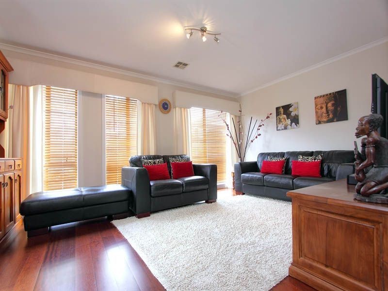 8 Kestrel Close, Chelsea Heights VIC 3196