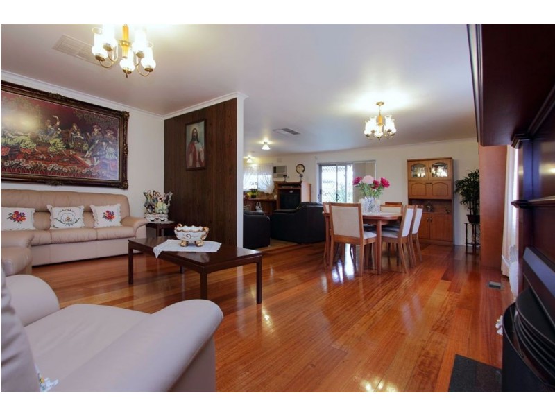 33 Baxter Avenue, Chelsea VIC 3196