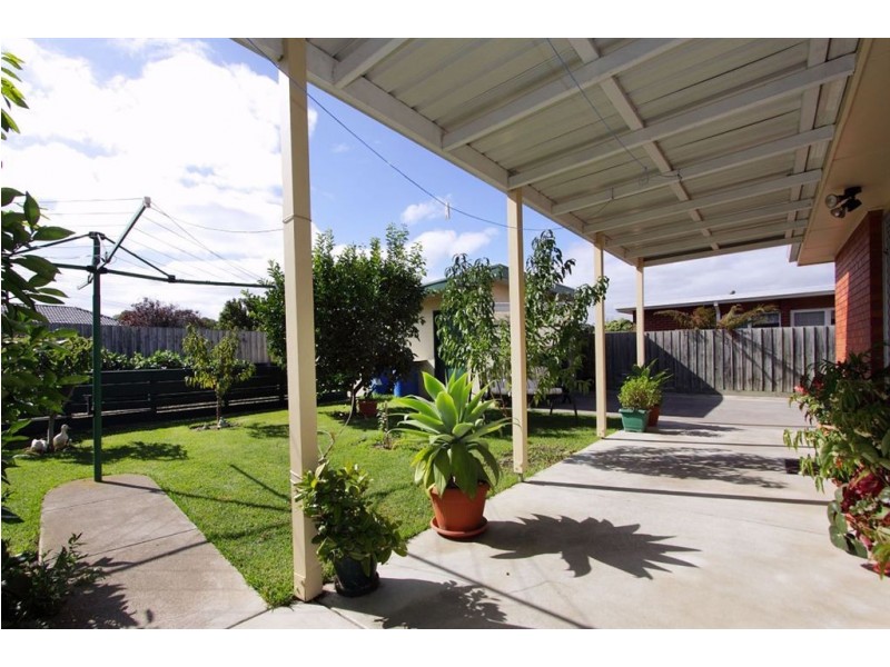 33 Baxter Avenue, Chelsea VIC 3196