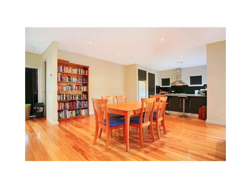 30 Newton Street, Seaford VIC 3198