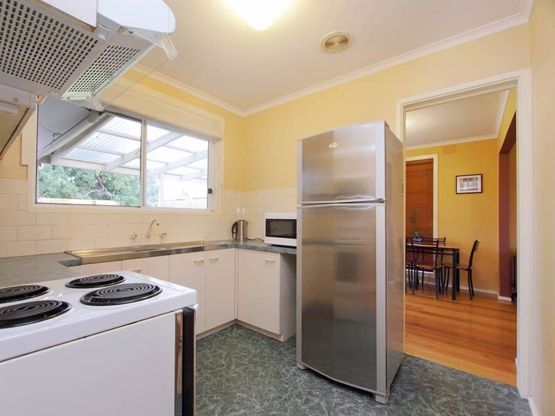 14 Gruchy Avenue, Chelsea Heights VIC 3196