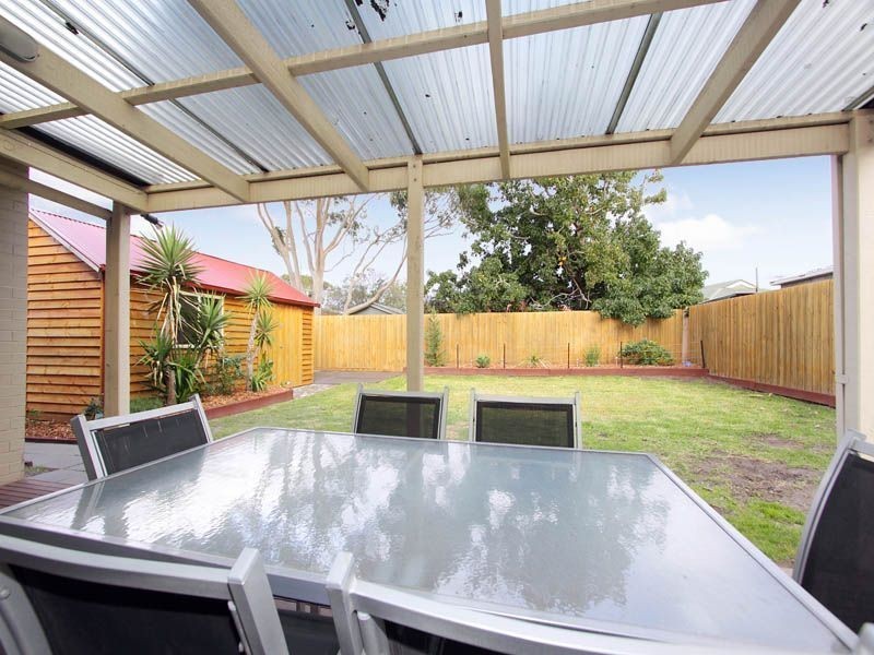 14 Gruchy Avenue, Chelsea Heights VIC 3196