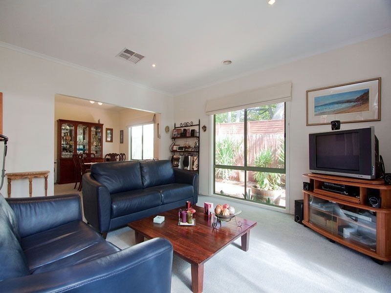 2/16 Fifth Avenue, Chelsea Heights VIC 3196