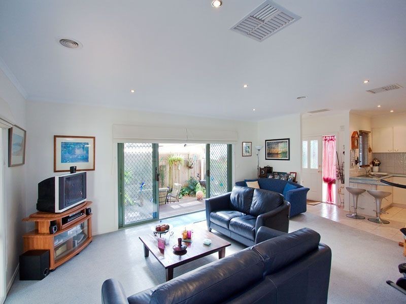 2/16 Fifth Avenue, Chelsea Heights VIC 3196