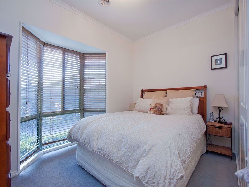 2/16 Fifth Avenue, Chelsea Heights VIC 3196