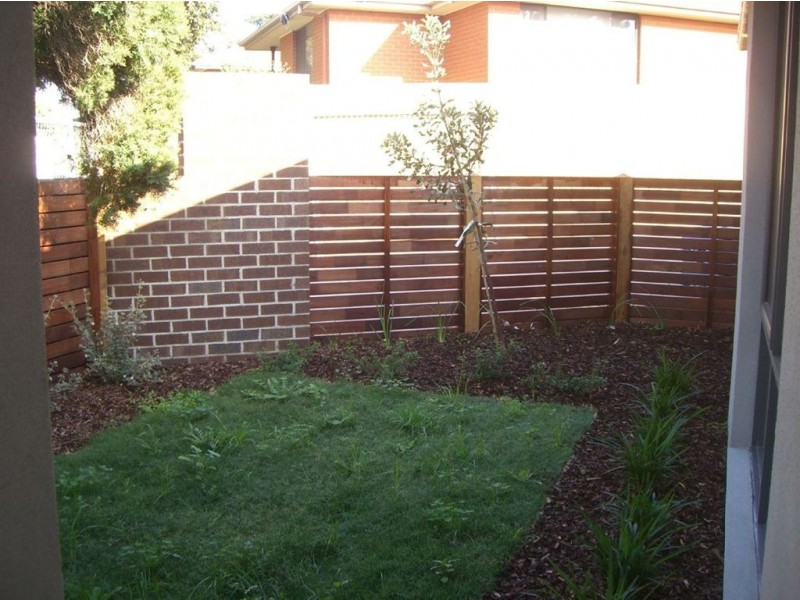 1/1 Johnstone Street, Seaford VIC 3198