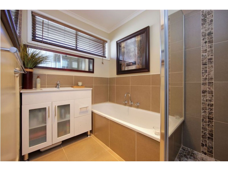 1/16 Glenola Road, Chelsea VIC 3196