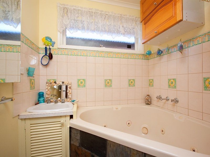 6 Balarang Court, Patterson Lakes VIC 3197