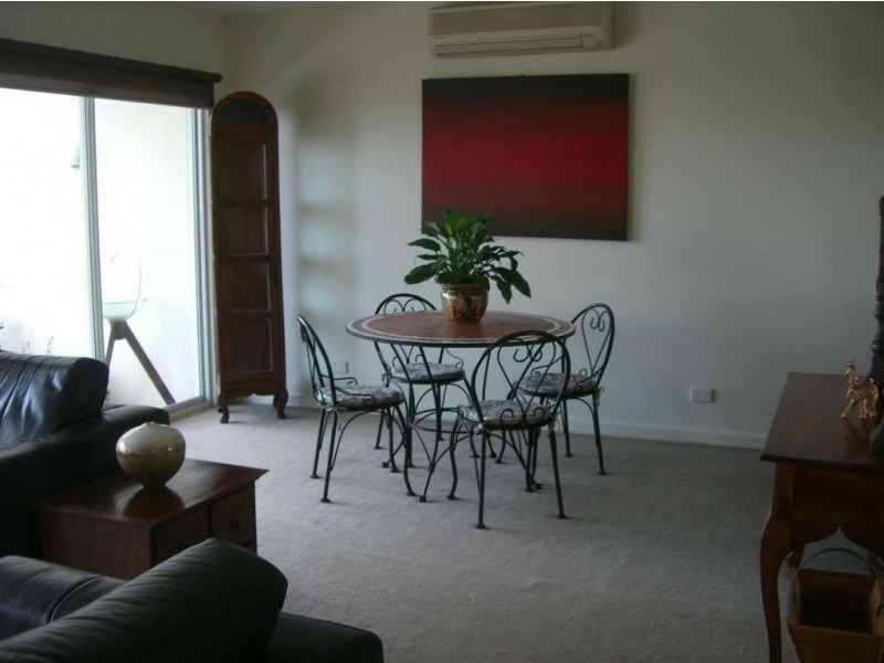 4/107 Nepean Highway, Seaford VIC 3198