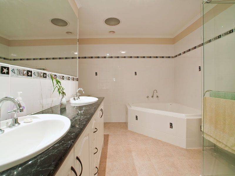 3a Alleyne Avenue, Bonbeach VIC 3196