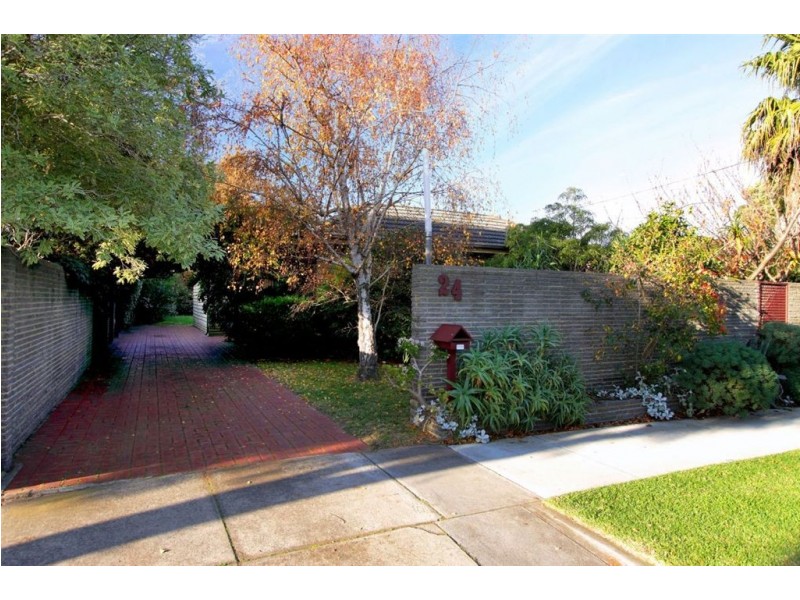 24 Jean Street, Cheltenham VIC 3192
