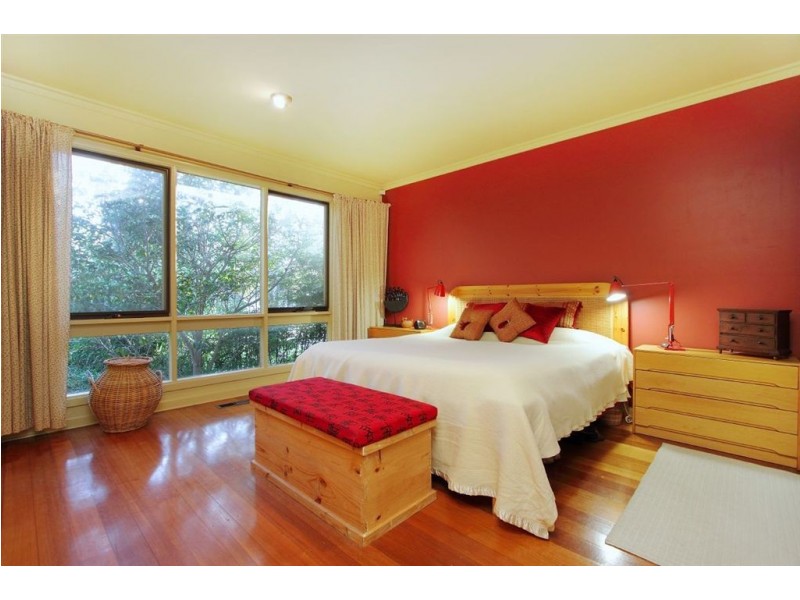 24 Jean Street, Cheltenham VIC 3192