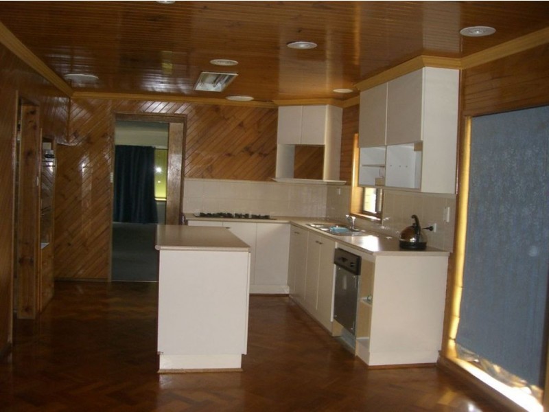 80 Sherwood Avenue, Chelsea VIC 3196