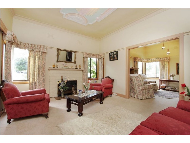 62 Field Avenue, Edithvale VIC 3196