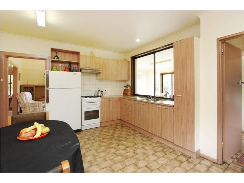 62 Field Avenue, Edithvale VIC 3196