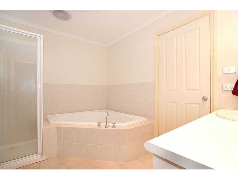30 Scarborough Drive, Patterson Lakes VIC 3197