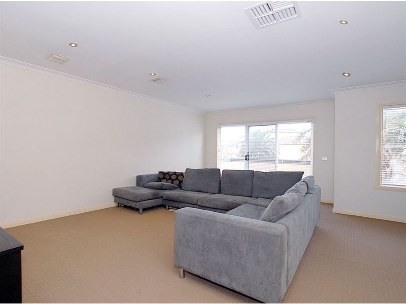 30 Scarborough Drive, Patterson Lakes VIC 3197